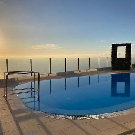 Charming Villa In Faja Da Ovelha With Private Pool Buitenkant foto