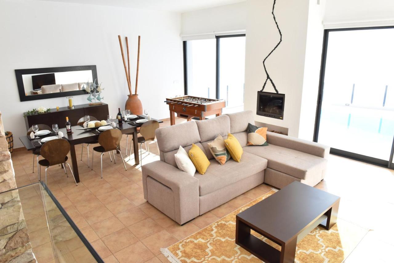 Charming Villa In Faja Da Ovelha With Private Pool Buitenkant foto