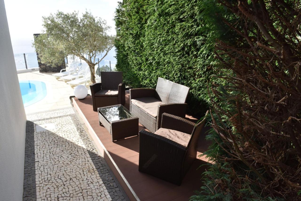 Charming Villa In Faja Da Ovelha With Private Pool Buitenkant foto