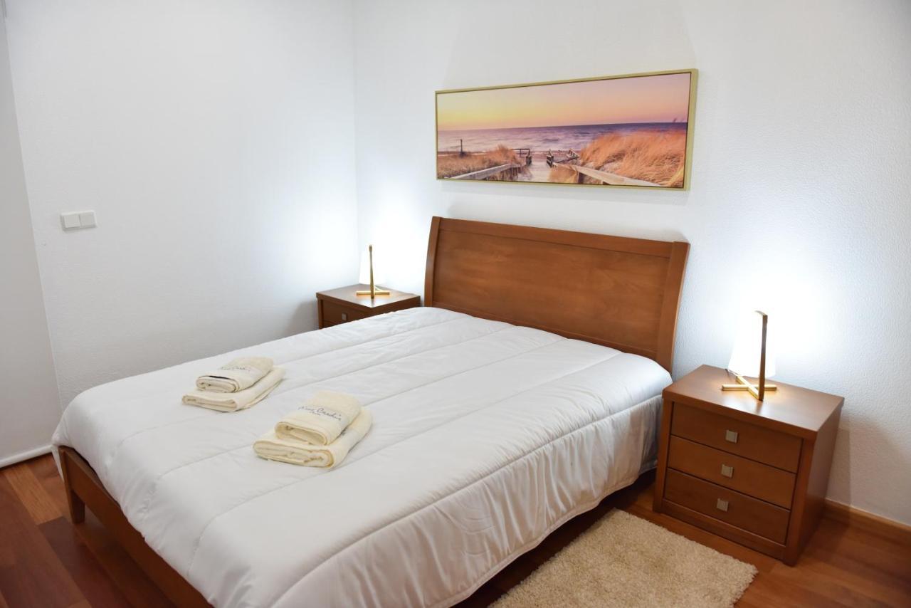Charming Villa In Faja Da Ovelha With Private Pool Buitenkant foto